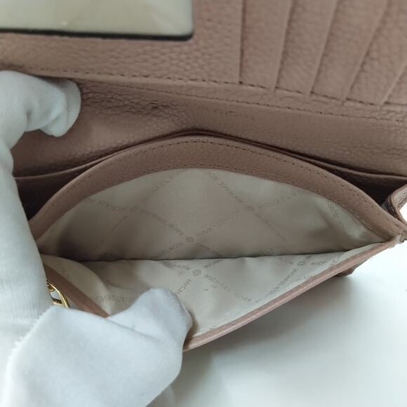 Michael Kors Mercer Pink Pebbled Leather Credit Card ID Window Bifold Wallet - Picture 15 of 16